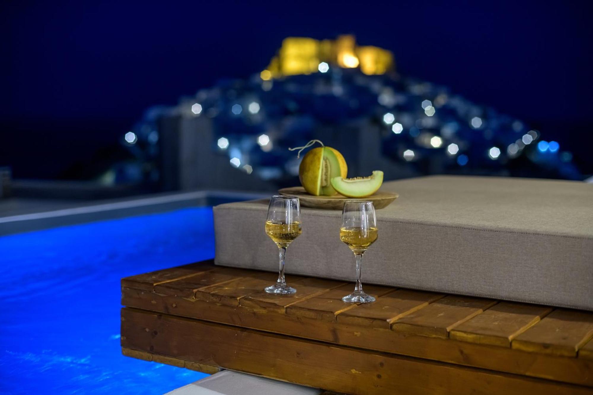 Oneiro Luxury Suites-Adults Only Astypálaia 外观 照片
